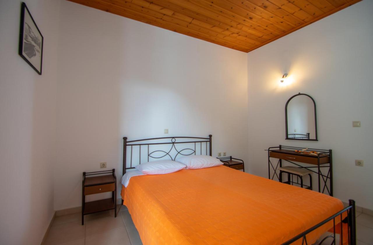 Family Private Homes & Sea View Lithakia  외부 사진