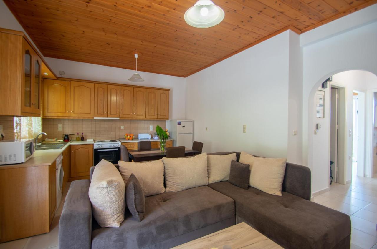 Family Private Homes & Sea View Lithakia  외부 사진