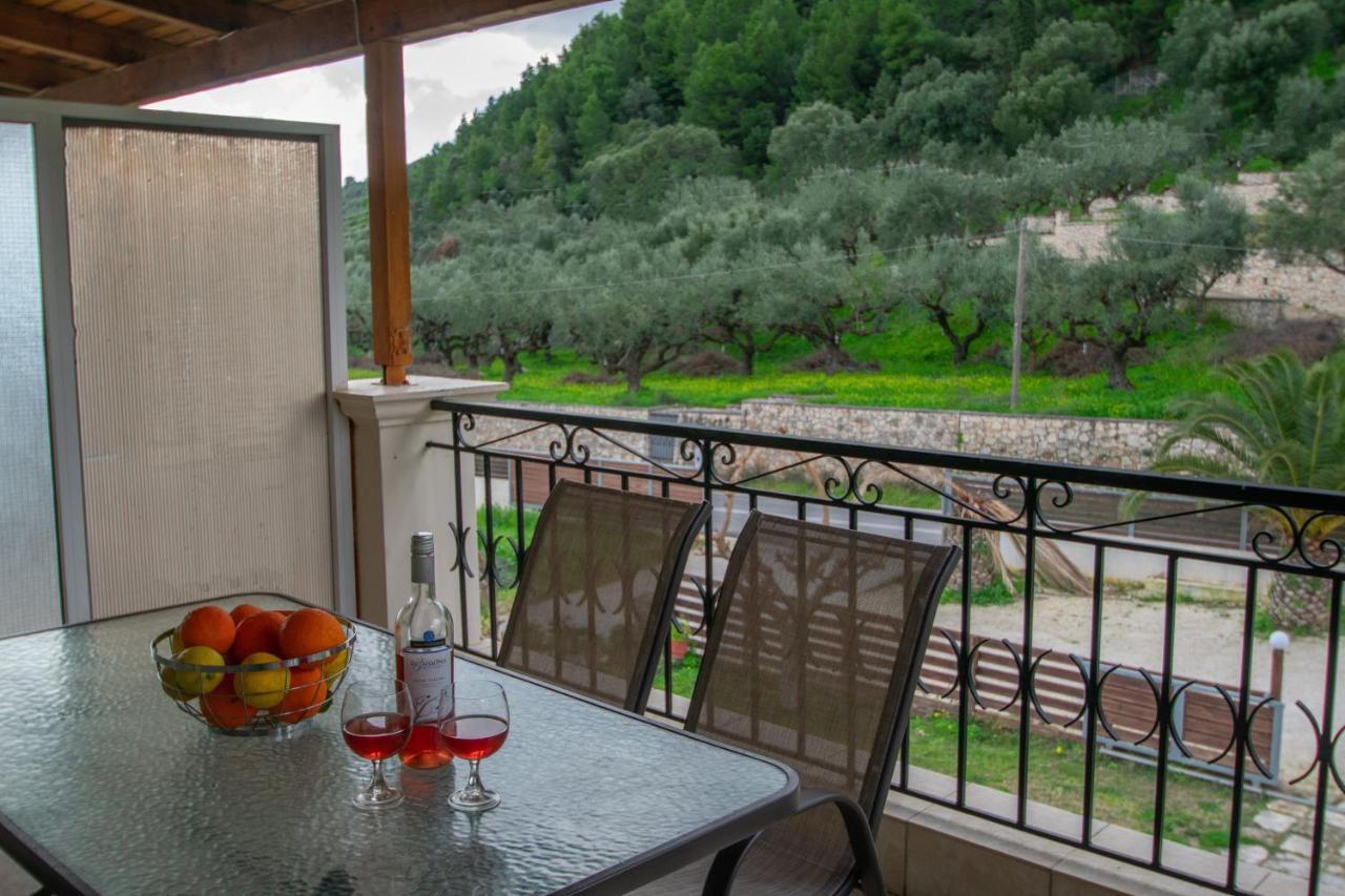 Family Private Homes & Sea View Lithakia  외부 사진