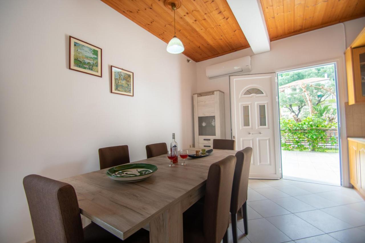 Family Private Homes & Sea View Lithakia  외부 사진