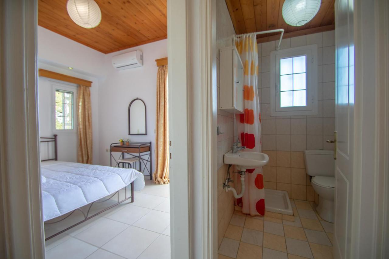 Family Private Homes & Sea View Lithakia  외부 사진