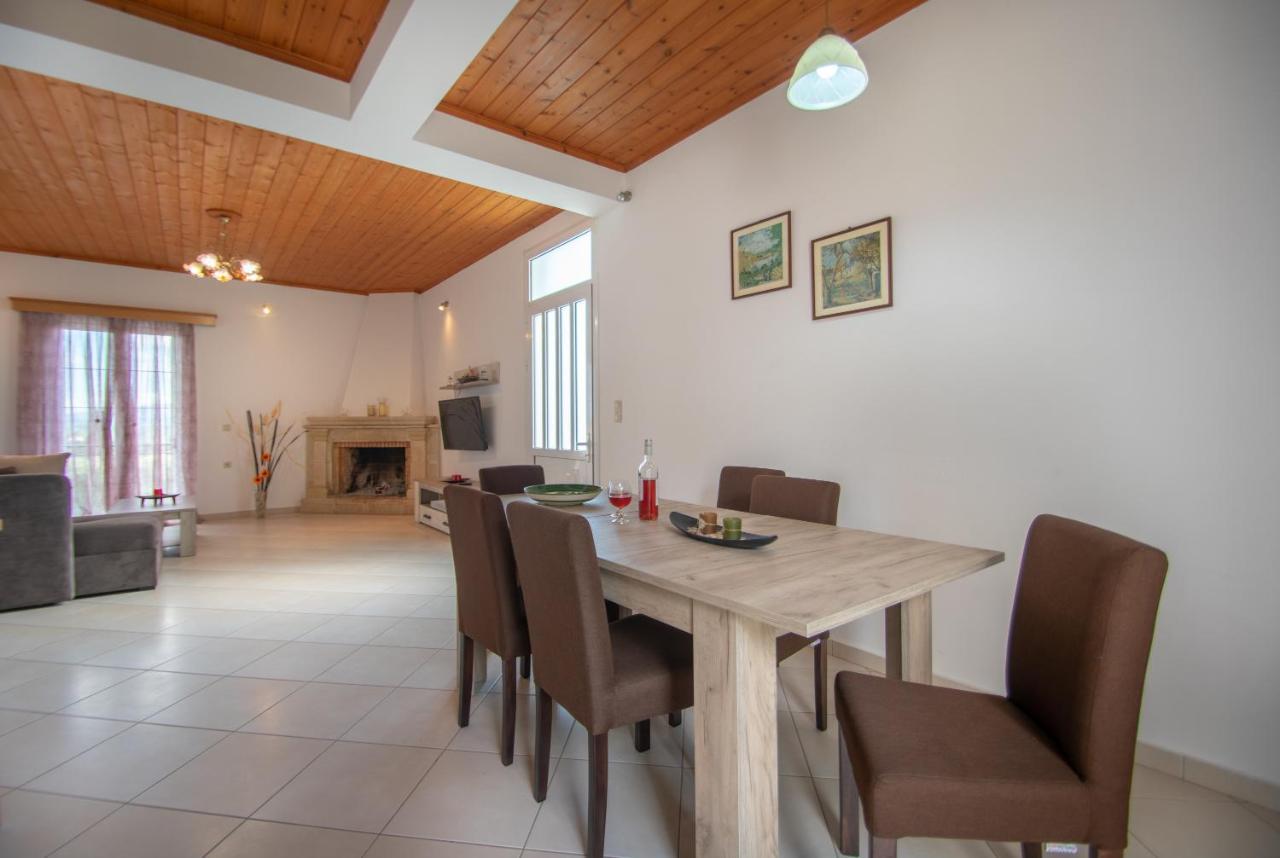 Family Private Homes & Sea View Lithakia  외부 사진