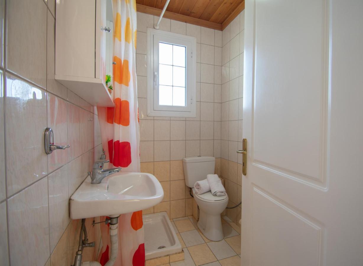 Family Private Homes & Sea View Lithakia  외부 사진