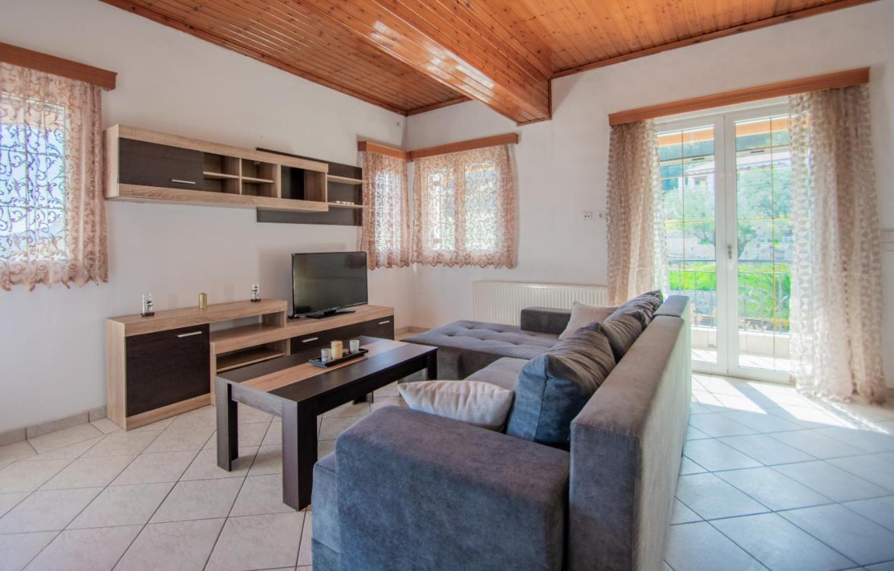 Family Private Homes & Sea View Lithakia  외부 사진